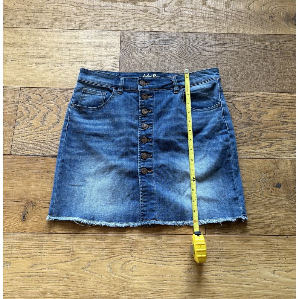 Indigo Rein Button Front Denim Mini Skirt Raw Hem Sz 5 Y2K Boho Western - Picture 2 of 6